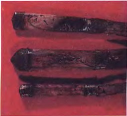 Костяные рукояти ножей, инкрустированные серебром с позолотой