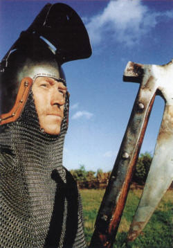 бацинет и полеакс