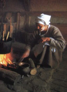 средневековый женский костюм фото