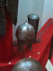 шлем кулах кхуд и железная шапка-мисюрка