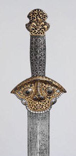 драгоценный меч