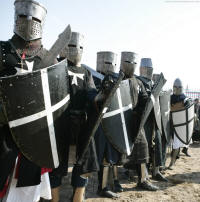 рыцари в топфхельмах
