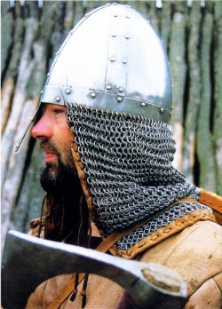 Викинг с топором