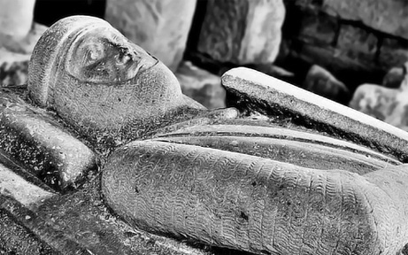 надгробие рыцаря