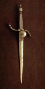 квилон - кинжал леворучник