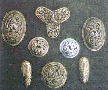 реконструкция заколок и брошек викингов