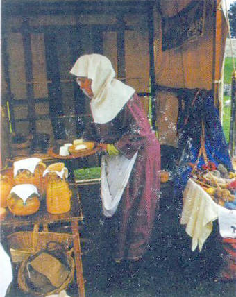 хозяйка в своей кладовой