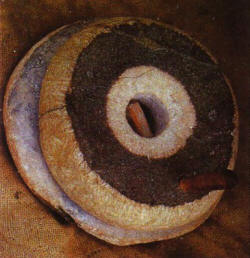 жернова для помола муки