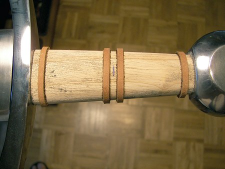 делаем рукоять меча