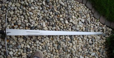 двуручный меч