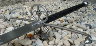 двуручный меч