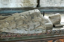 надгробие рыцаря Уильяма Лонгспи