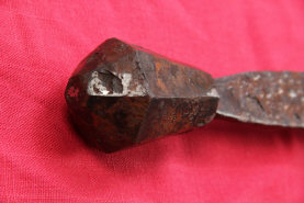 навершиемеча типа T по Э. Окшотту