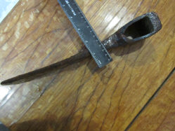 Большой рабочий топор