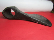 Универсальный топор типа IVa по типологии А. Кирпичникова