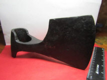 Топор типа VIIIa по А. Кирпичникову