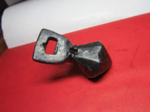 Железный биконусный кистень, тип VI по А. Кирпичникову