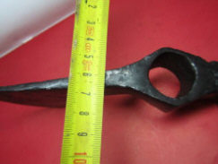 толщина лезвия боевого топора