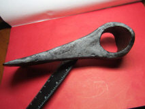 Рабочий топор-колун тип VIII по А. Кирпичникову