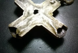 Серебрянная крестовина оголовья верхового коня