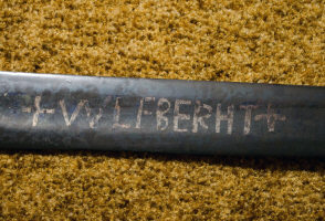 Надпись «Ульфберт» на клинке 10-го века