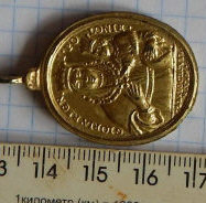 Бронзовая позолоченая нательная иконка