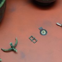 Шпора, пряжка, привеска