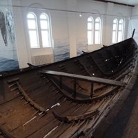 Нидамский корабль вид на носовую часть шпангоуты и гребную банку