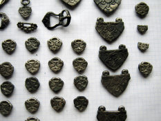 Серебряные поясные бляхи 8-9 в. н. э. Салтово-Маяцкая культура. Хазарский каганат.