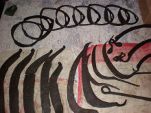 Стремена, держаки и дужки от ведер, косы и серпы