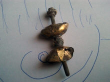 Остаки ювелирного изделия с позолотой