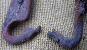 Кончики крючков в зооморфном стиле