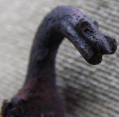 Кончик колчанного крючка в зооморфном стиле