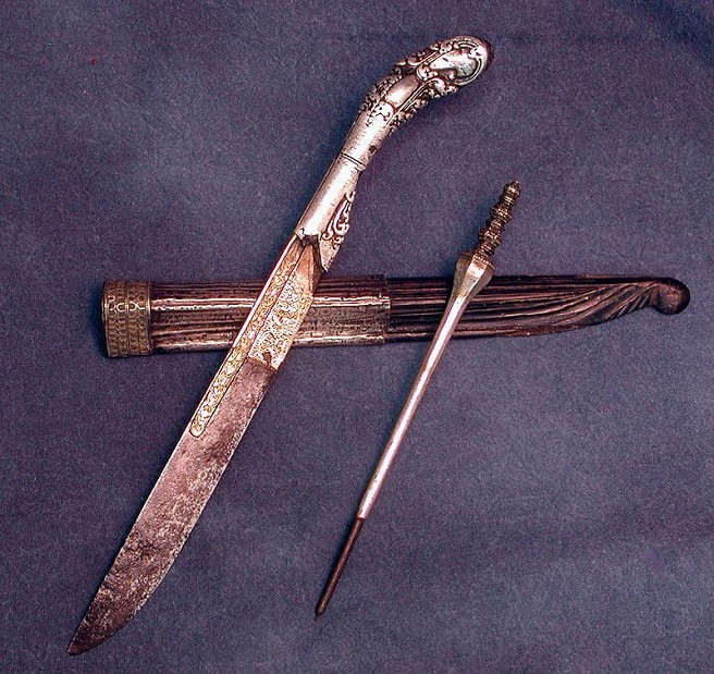 нож и стилус