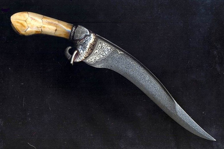 Очень красивый дамасковый пешкабз из Индии