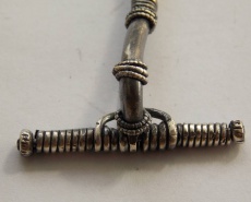 Арбалетоподобная фибула