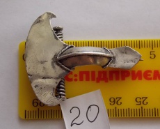 Двупластинчатая фибула, Черняховская культура