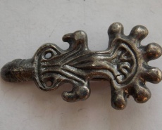 Шестипалая антропомофная фибула, V век, Шестипалая антропомофная фибула, V век, ранние славяне