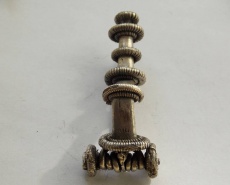 P-образная фибула, III-V век н. э.