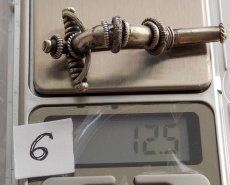 P-образная фибула, III-V век н. э.