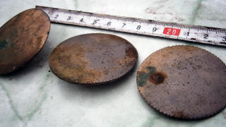 Бронзовые зеркальца