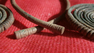 Спиральные окончания славянских височных колец