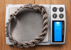 Вес серебряного средневекового браслета