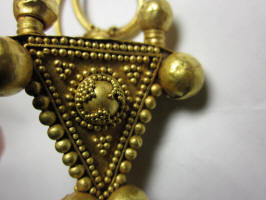 Византийские золотые уукрашения у ранних славян