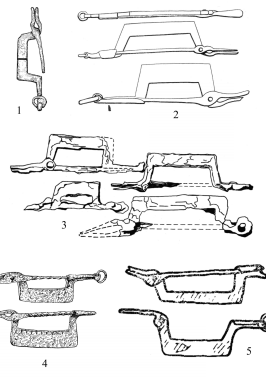 Железные фибулы-кресала