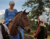 Приозерск. 4 июля. Участники XI Всероссийского военно-исторического фестиваля групп реконструкции средневековья Русская крепость в музее-крепости Корела.