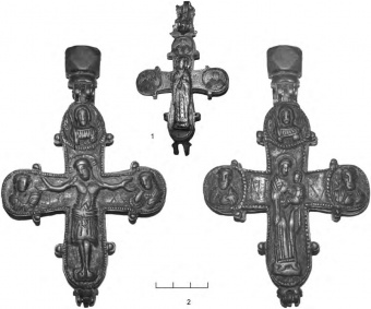 1 — оборотная створка энколпиона № 41; 2 — энколпион № 1