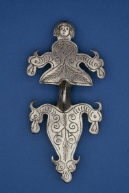 Фибула с изображением юноши. Мартыновский клад, VI-VII век