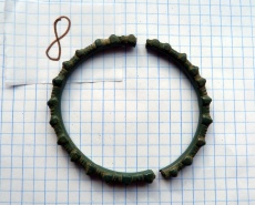 Клад бронзовых браслетов VIII-VI до н.э.