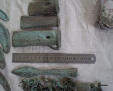 Клад бронзовых изделий культуры Ноуа XIV-XIII вв. до н.э.